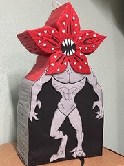 Sci Fi Monster Flower Piñata Party Supplies Red Black Party Decorations