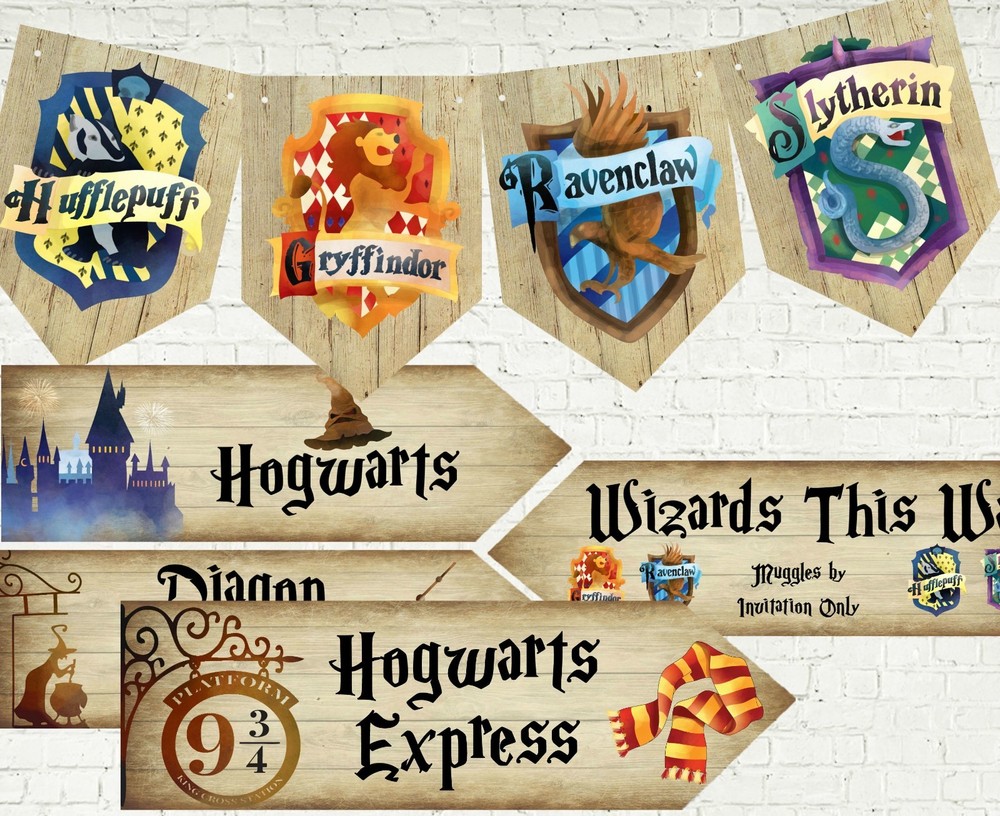 School of Magic Wizards Party Bunting & 4 Decoration Arrow Signs