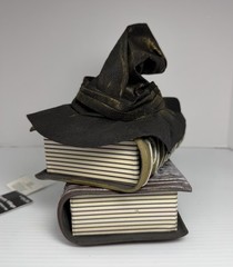 Animated Moving Talking Light-Up Witch Hat on Potion Books Halloween Decor NEW