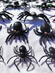 20 Fake Realistic Spider Insect Model Joke Prank Scary Prop Halloween Toy Horror