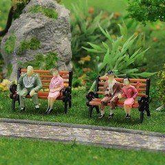 Garden Decoration Model Park 0.79*0.55*0.35inch/2*1.4*0.9cm 10Pcs Plastic