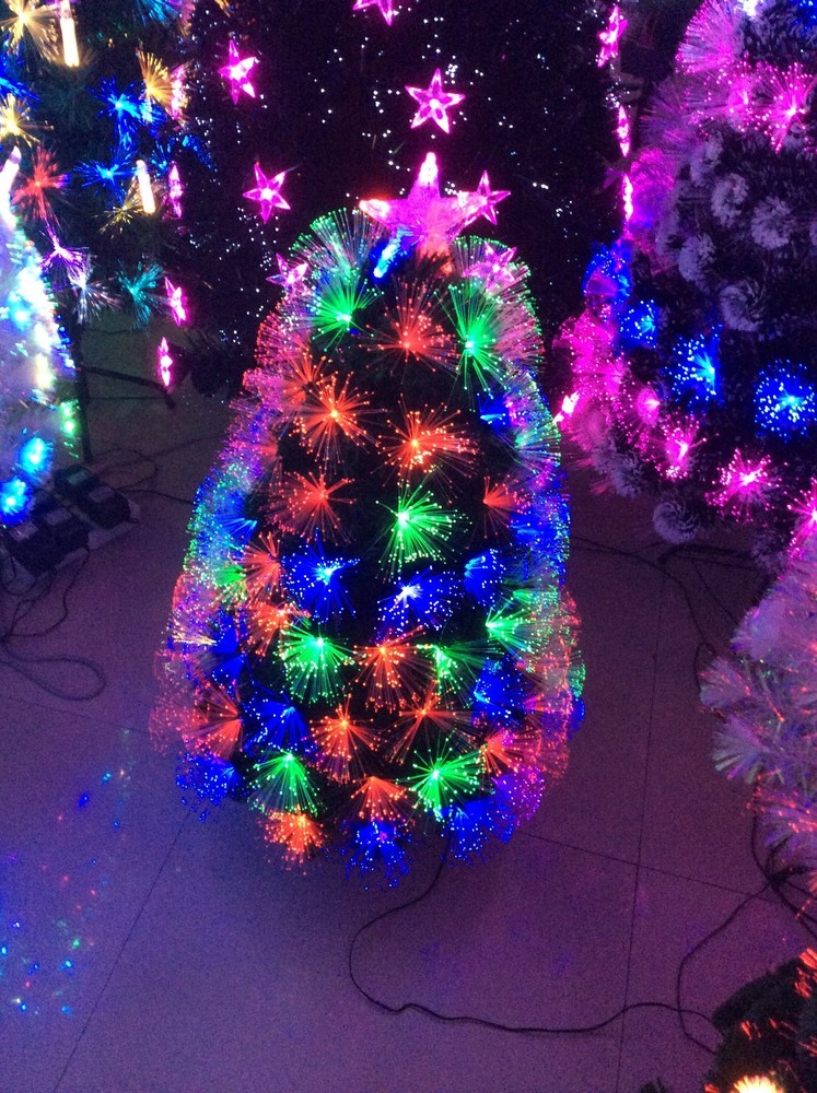LED XMAS 90CM MULTICOLOURED- MASSIVE SALE STARTS NOW! INCLUDES FREE POSTAGE