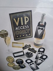 BLACK, SILVER & GOLD CHEVRON BUFFET DECORATING KIT (18pc) ~ Adult Party Supplies