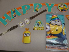 Mixed Lot Despicable Me Minions, Happy Birthday Sign Cake Toppers 24 Invitations