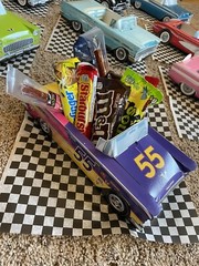 Kid Stuff Cardboard Classic Cruisers Mixed Lot of 9 Chevy & Ford Car Party Decor