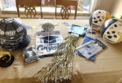 Graduation Party Decoration Set: Tablecloth, Balloons, Danglers ++ Black & Gold