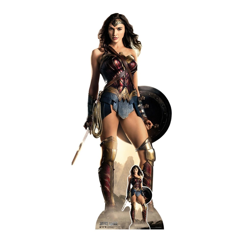 Wonder Woman Justice League Shield Lifesize Cardboard Cutout – Gal Gadot