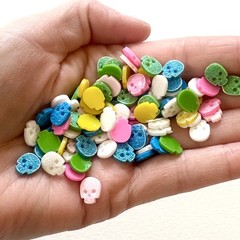 20pcs Miniature Skull charms tiny plastic Flat back 7mm x 9mm Nail art