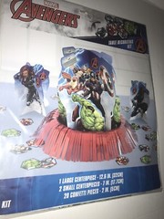 Marvel Avengers Table Decorating Kit Birthday Party 23 Pieces New