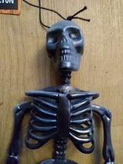 SKELETON black Hanging Plastic 32x15x5.5cm New Funky Fun Decoration