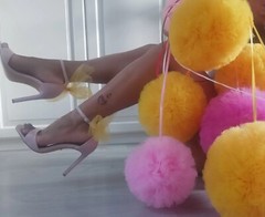 3 hand made pretty tulle pom poms (1 medium 2 smalls) choise colour