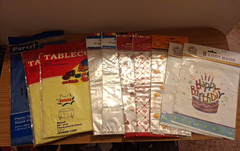 Party Items – Loot Bags & Table Covers Bundle