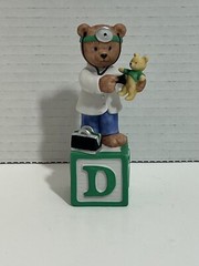 Bronson Collectibles Letter «D» Dennis the Doctor Alpha Block Bear Figurine 5pcs