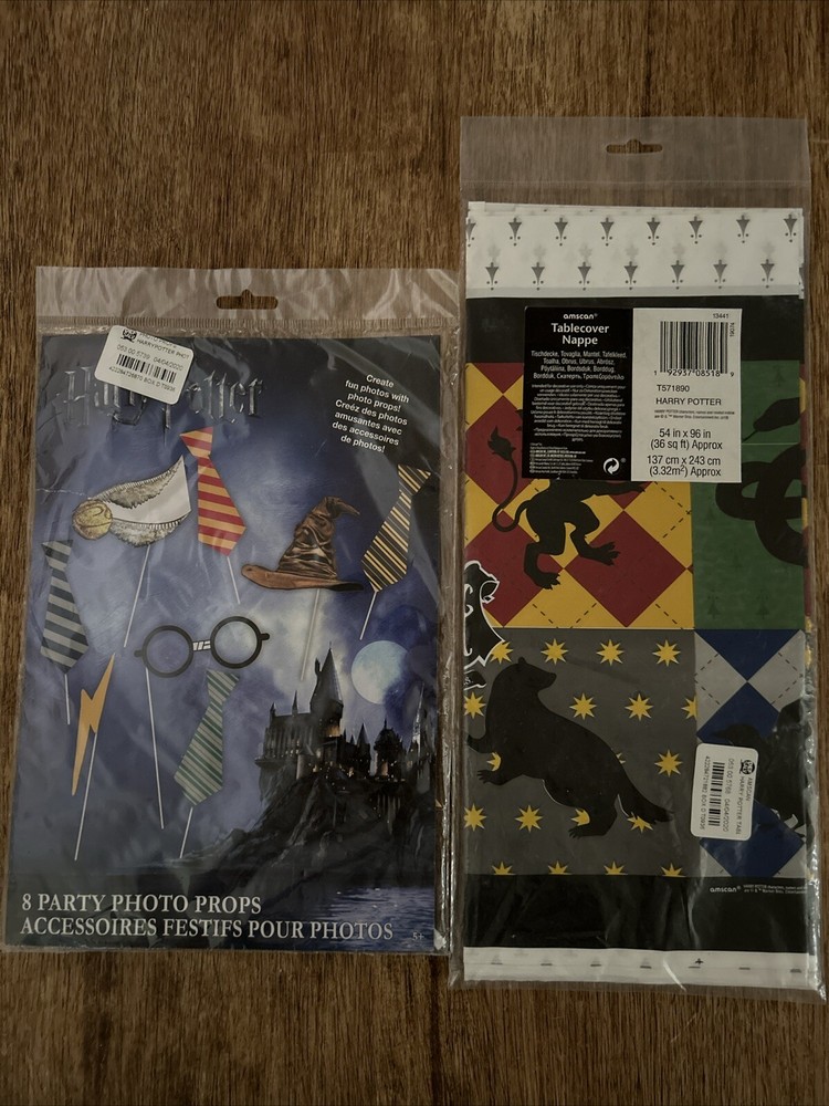 HARRY POTTER 8 photo props & Plastic Table Cover birthday party Decorations