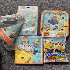 Despicable Me Minions Birthday Party Decorations Hats Napkins Balloons Plate NEW
