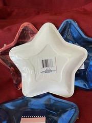 Star Shaped Foil Paper Party Plates Set of 4 (48 total) Red Blue New