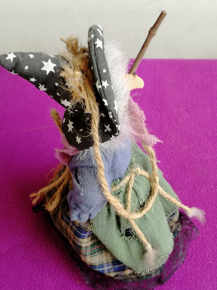 Helloween Decoration Standing Witch Broomstick Decoration Display Scary FAST