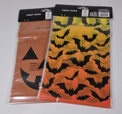 Halloween Party Bundle Paper Plates Napkins Table Cover Treat Bags – Lot of 8
