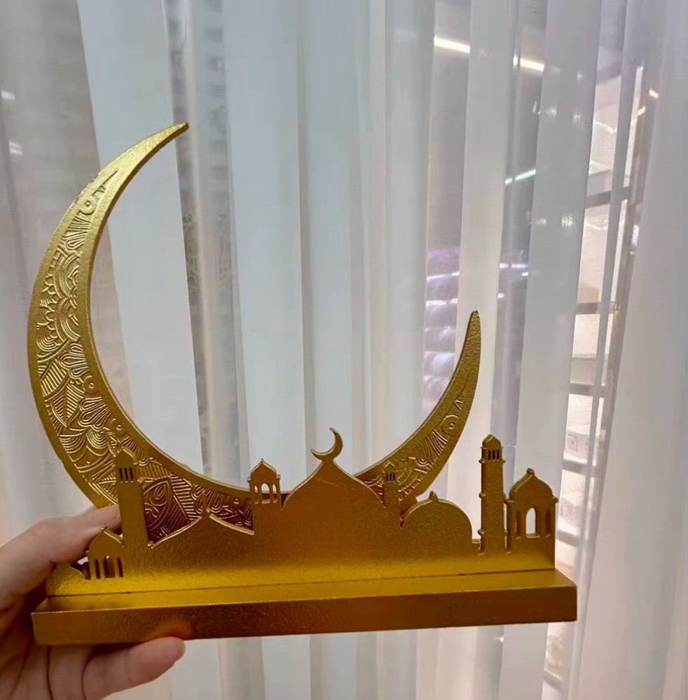 Ramadan Golden Moon Sculpture