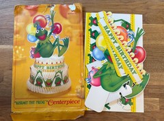 1978 Hallmark Muppet Show centerpiece featu15 inches tall, ring Kermit the Frog