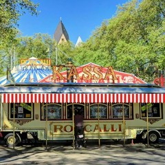 Carnival Tent Circus Theme Party Decorations White and Red Striped Red,