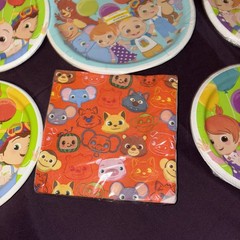 cocomelon 64 party plates 32 6 in 32 8in plates and 16 ct napkins