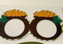Year Cheer St. Patrick’s Day Party Glasses Irish Photo Props Shamrock Green NEW