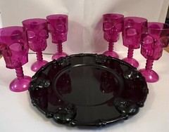 Skull Serving Platter & 6 Ghastly Goblet Cup Glass Plate Purple Halloween Party