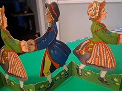 Swedish Dancing Couple Fold-Out Paper Row Table Decor