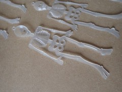 9 x 6″ tall glow in the dark skeletons (B197)