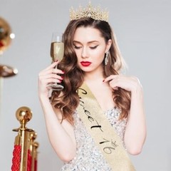 «Sweet 16» Birthday Sashes and Tiaras for Women 16th Crowns and Sashes for Gi…