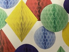 Honeycomb Backdrop Kit 15 Hanging Honeycomb Decorations 3 Sizes W/ Cords & Clips