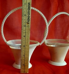 2 Vtg 50’s Plastic Net Party Nut Candy Cups Shower Favors West Germany 7″ READ