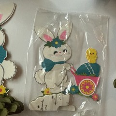 Vtg Hallmark Paper Honeycomb Easter Bunny & Chick Cut Out Table Decor SEE & READ