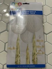 321 Party 3 Honeycomb Balls With Tassel Tails White & Gold