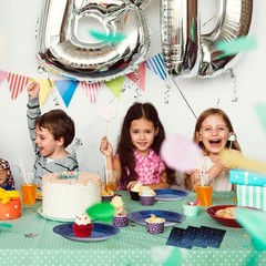 Complete Space Party Tableware Set for 24 Guests – 96 Pcs Party Essentials