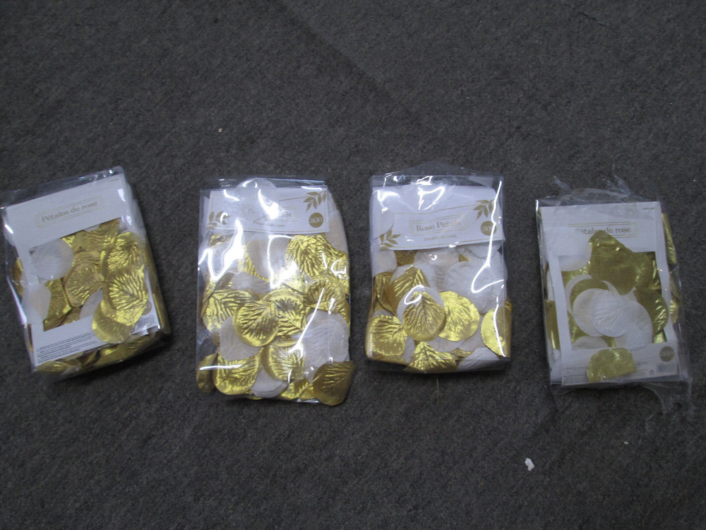 1200 Metallic Gold & White Rose Petals, Party Supplies, NIB