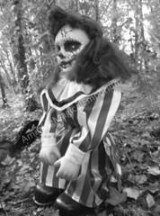 Halloween Animated Talking Zombie Clown Girl Doll Light Up Eyes Party Prop Decor