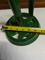 Vibrant Green Enamel Cast Iron Apple Motif Countertop Paper Towel Holder Glossy