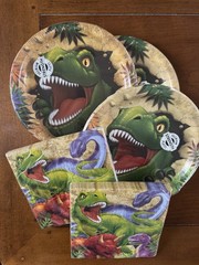 Ninja, the Secret Life of Pets, Dino Blast…Party Supplies New Old Stock (2012)