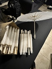 5 16’ White Paper Parasol Umbrellas Wedding Photography Prop