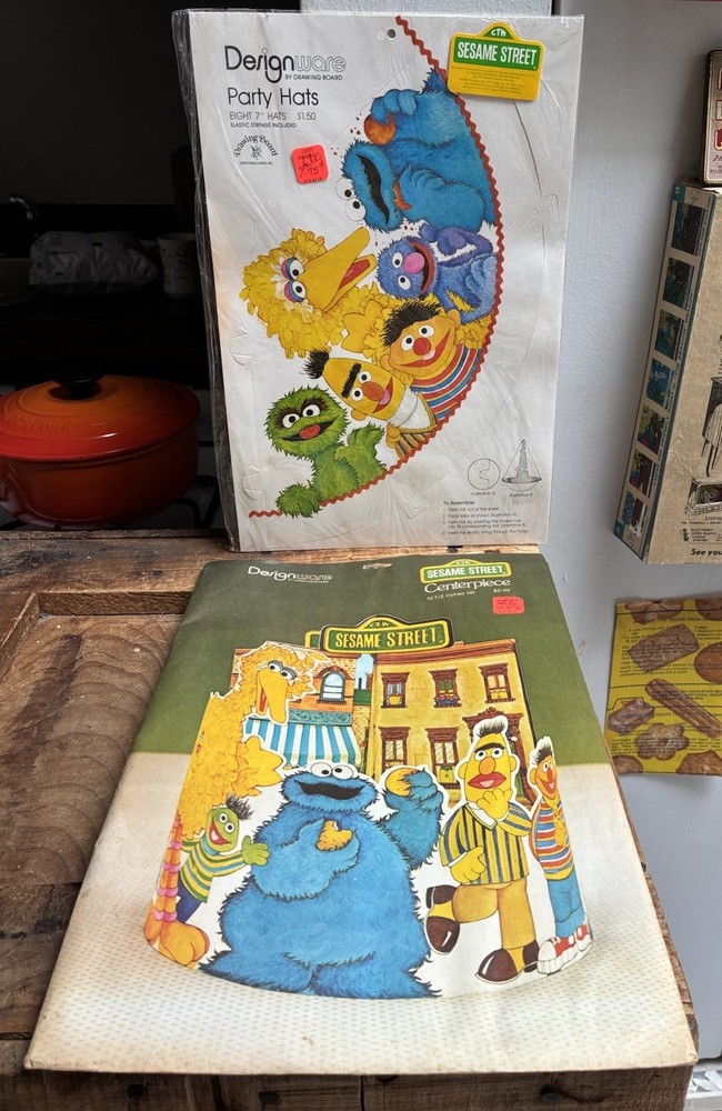 1977 Vintage SESAME STREET Party! Centerpiece & Party Hats Designware