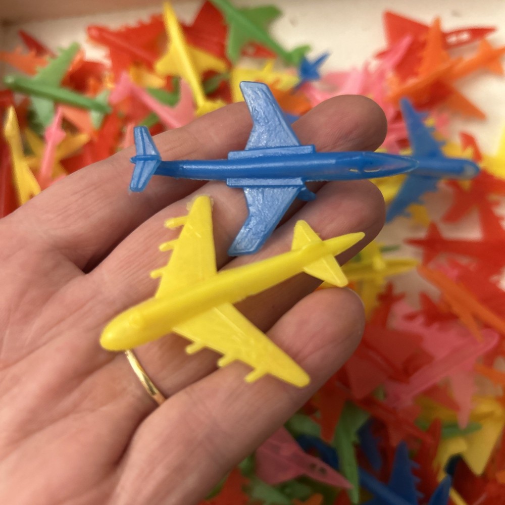Large Lot Vintage Mini Airplanes Jets 100 Red Blue Green Pink Etc Hong Kong