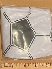 Inflatable 9″ Soccer Ball Prop For Party/Beach/Concert *NEW IN Package* a2