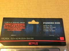 NEW STRANGER THINGS «I’M CHILL» TV WITH SUN GLASSES STANDING SIGN 5.5″ X 4.2″