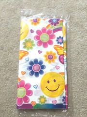 SMILY «In the Groove» Hippie Party Plastic Tablecover Waterproof 54 X 102