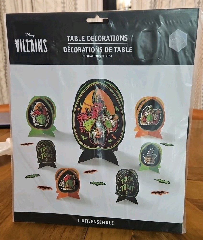 Disney Villains Halloween Haunted House Party Table Decorations Kit NIP