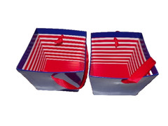 2 new USA Square Cardboard Candy Pails Party Favors w/Ribbon Handles 5×5″ KS1