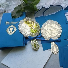 White Ink Printed Quinceanera Gold Mirror Acrylic Invitation with Blue Envelopes