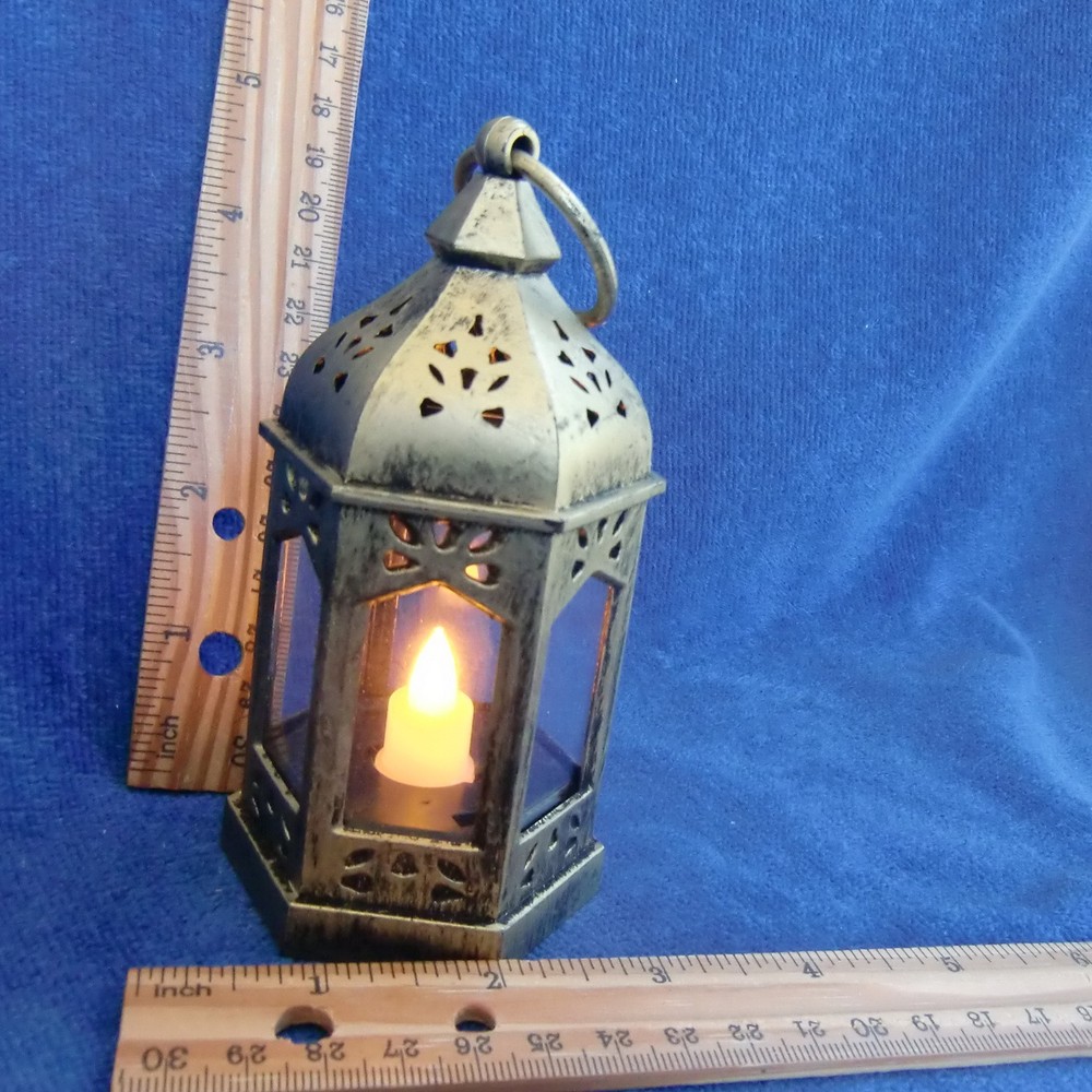 PreOwned 4 inch LED Lantern Vintage Look GUC Gold Flameless Candle Party Decor